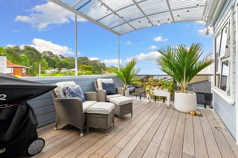 Photo of property in 1/28 Manly Esplanade, Browns Bay, Auckland, 0630