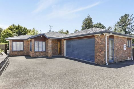 Photo of property in 4f Shaw Road, Oratia, Auckland, 0604