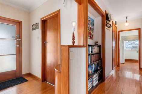 Photo of property in 4 Pitau Road, Mount Maunganui, 3116