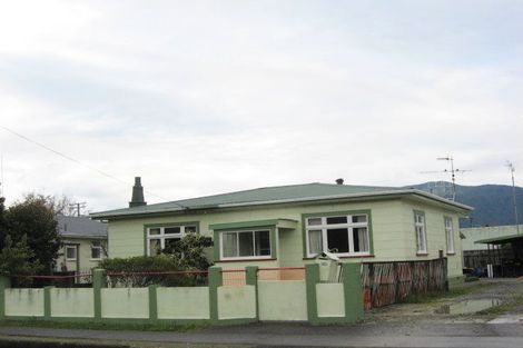 Photo of property in 185 Commercial Street, Takaka, 7110