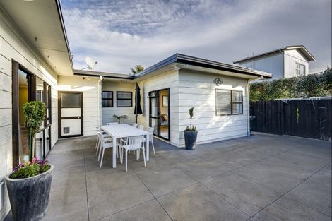 Photo of property in 8 Mission Road, Greenmeadows, Napier, 4112