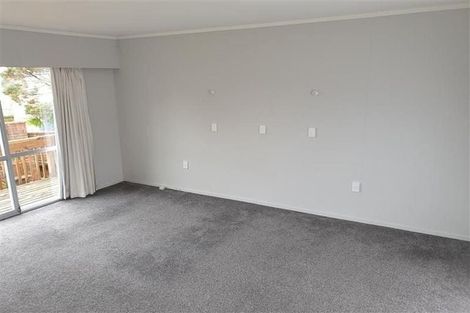 Photo of property in 92 Te Atatu Road, Te Atatu South, Auckland, 0610