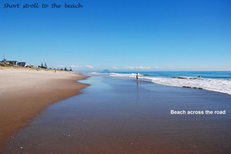 Photo of property in 76 Karewa Parade, Papamoa Beach, Papamoa, 3118