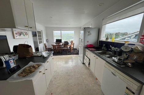 Photo of property in 2 Foyle Street, Island Bay, Wellington, 6023