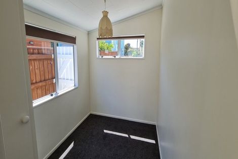 Photo of property in 8a Elizabeth Avenue, Heretaunga, Upper Hutt, 5018