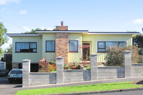 Photo of property in 3 Churchill Avenue, Manurewa, Auckland, 2102