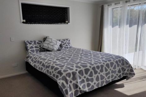Photo of property in 93 Karamea Street, Whalers Gate, New Plymouth, 4310