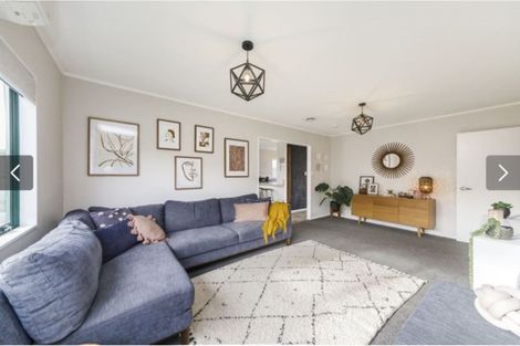 Photo of property in 102 Roberts Line, Kelvin Grove, Palmerston North, 4414