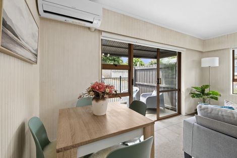 Photo of property in 1/58 Great South Road, Papakura, 2110