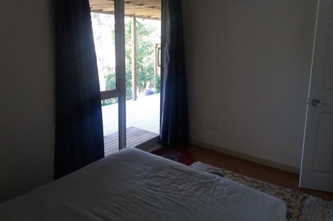 Photo of property in 5 Saddleback Rise, Murrays Bay, Auckland, 0630