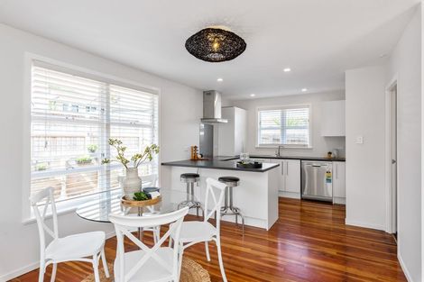 Photo of property in 5a Matenga Street, Waikanae, 5036