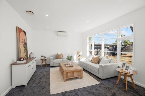 Photo of property in 325 Wainoni Road, Avondale, Christchurch, 8061