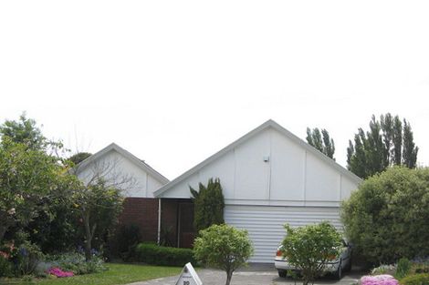 Photo of property in 20 Regency Crescent, Redwood, Christchurch, 8051