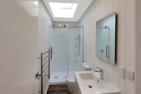 Photo of property in 74e Gibbons Street, Ebdentown, Upper Hutt, 5018