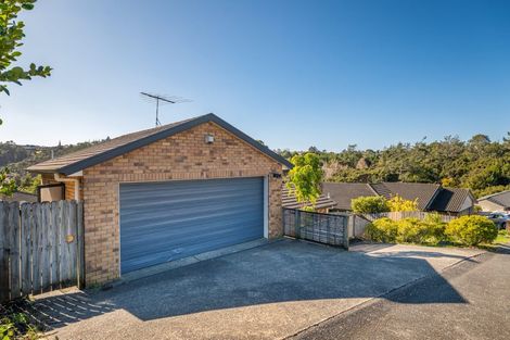 Photo of property in 100 George Deane Place, Greenhithe, Auckland, 0632