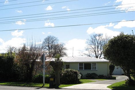 Photo of property in 10 Bond Street, Marton, 4710