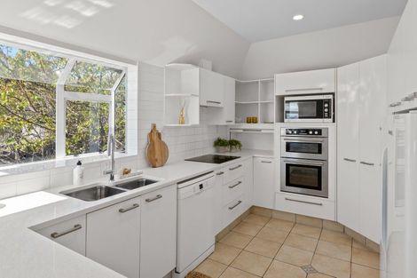 Photo of property in 2/79 Cannon Hill Crescent, Mount Pleasant, Christchurch, 8081