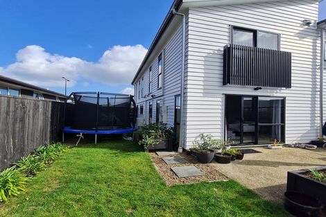 Photo of property in 97 Schoolside Road, Kumeu, 0810