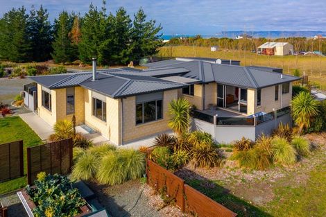Photo of property in 46 Ocean View Crescent, Rarangi, Blenheim, 7273