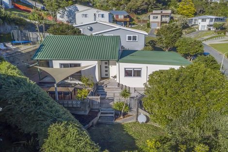 Photo of property in 1 The Spinney, Titahi Bay, Porirua, 5022