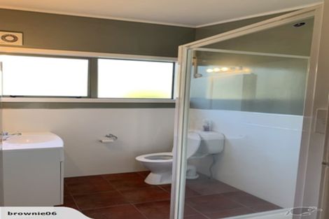 Photo of property in 7/21 Collins Avenue, Tawa, Wellington, 5028