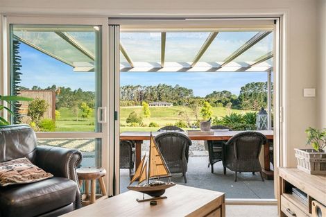 Photo of property in 64 Ballantyne Way, Aongatete, Katikati, 3178