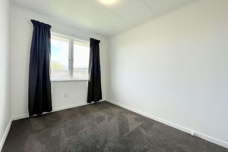 Photo of property in 4 Simons Street, Moturoa, New Plymouth, 4310