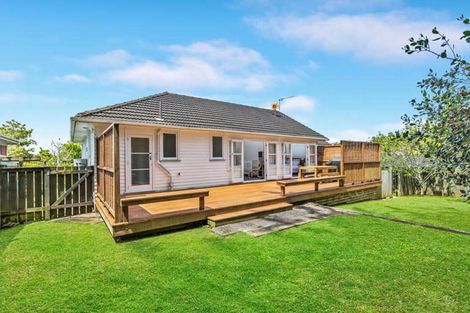 Photo of property in 4 Portadown Avenue, Pakuranga Heights, Auckland, 2010