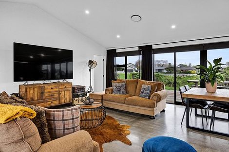 Photo of property in 51a Rata Street, Hawera, 4610