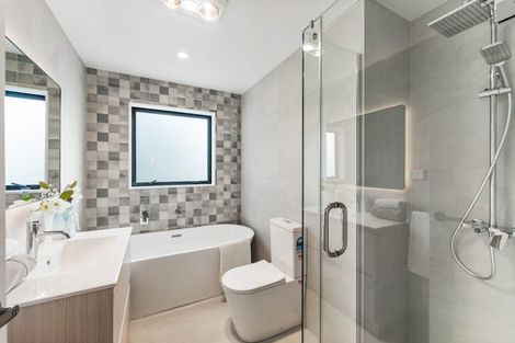 Photo of property in 4a Tawa Crescent, Manurewa, Auckland, 2102