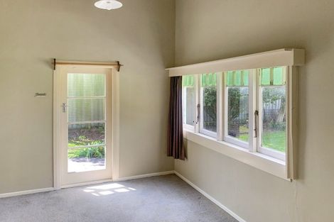 Photo of property in 6 Carlson Street, Dannevirke, 4930