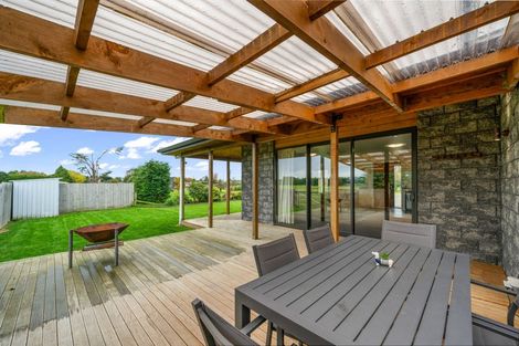 Photo of property in 176 Seaward Road, Edendale, 9825