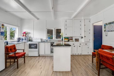 Photo of property in 28 Port Albert Road, Wellsford, 0900