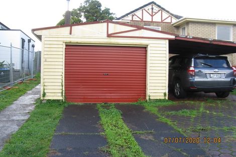 Photo of property in 14 Massey Avenue, Greenlane, Auckland, 1061