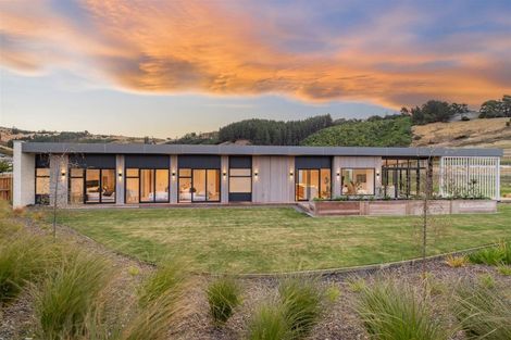 Photo of property in 2 Steve Askin Drive, Cracroft, Christchurch, 8022