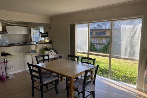 Photo of property in 30 Glencalder Place, Wattle Downs, Auckland, 2103