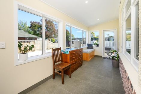 Photo of property in 90 Limbrick Street, Terrace End, Palmerston North, 4410