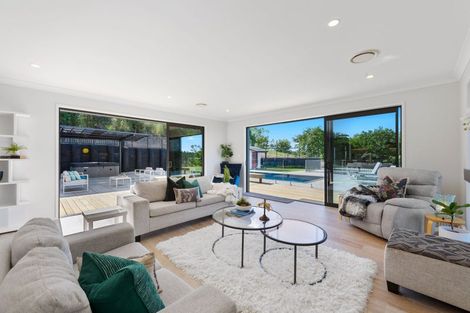 Photo of property in 99 Stoneridge Terrace, Whitford, Manurewa, 2576