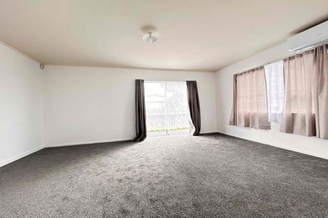 Photo of property in 21 Secretariat Place, Randwick Park, Auckland, 2105