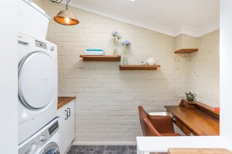 Photo of property in 10 Milverton Avenue, Hokowhitu, Palmerston North, 4410