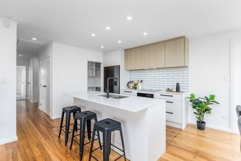 Photo of property in 2a Hoskins Avenue, Hillsborough, Auckland, 1042