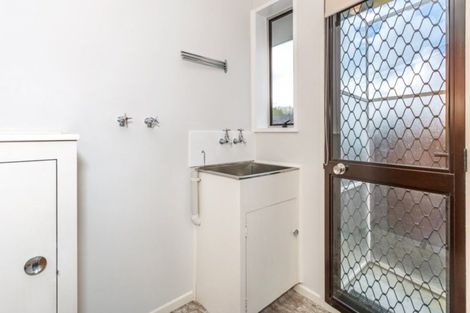 Photo of property in 1/452 Harewood Road, Harewood, Christchurch, 8051