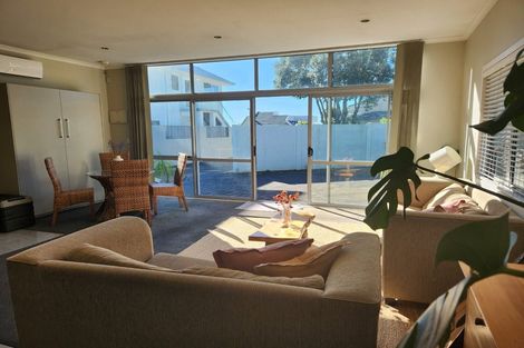Photo of property in 379a Oceanbeach Road, Mount Maunganui, 3116