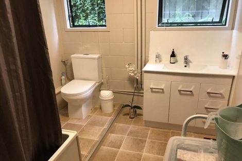 Photo of property in 114a Deep Creek Road, Torbay, Auckland, 0630