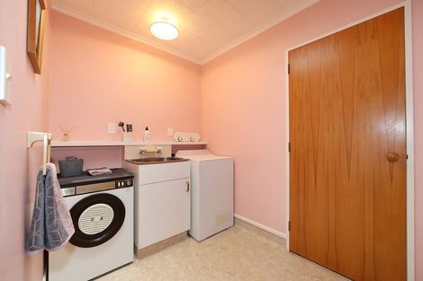 Photo of property in 243b Warwick Road, Mayfair, Hastings, 4122