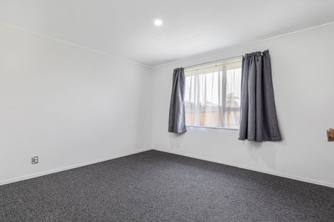 Photo of property in 2/45 Dominion Road, Papakura, 2110