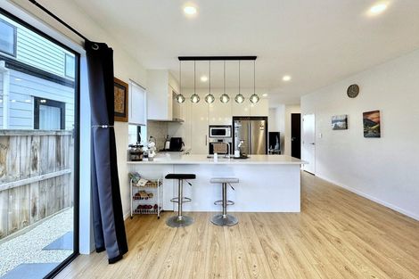 Photo of property in 30 Minhas Road, Papakura, 2110