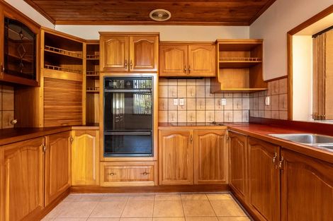 Photo of property in 15 Da Vinci Place, West Harbour, Auckland, 0618