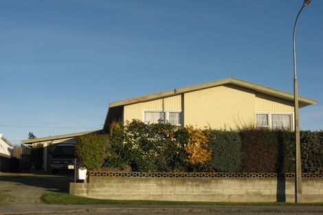 Photo of property in 17 Cambridge Terrace, East Gore, Gore, 9710