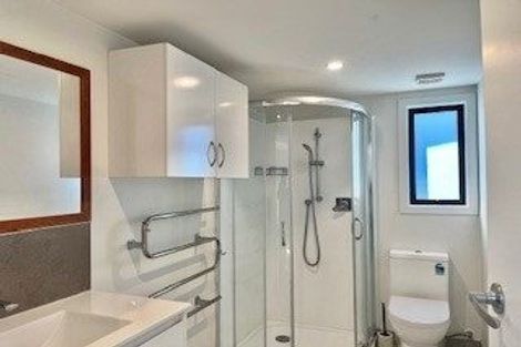 Photo of property in 92 Harrington Road, Henderson, Auckland, 0610